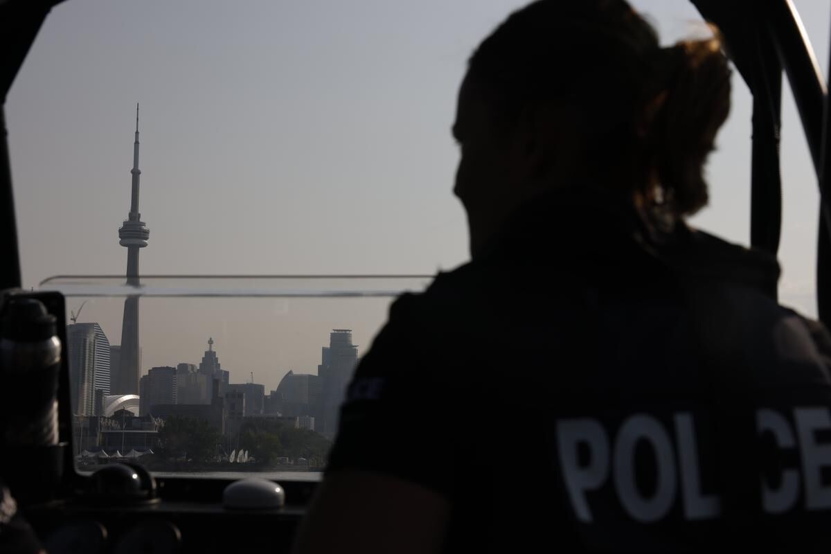 police_2_toronto_waterfront